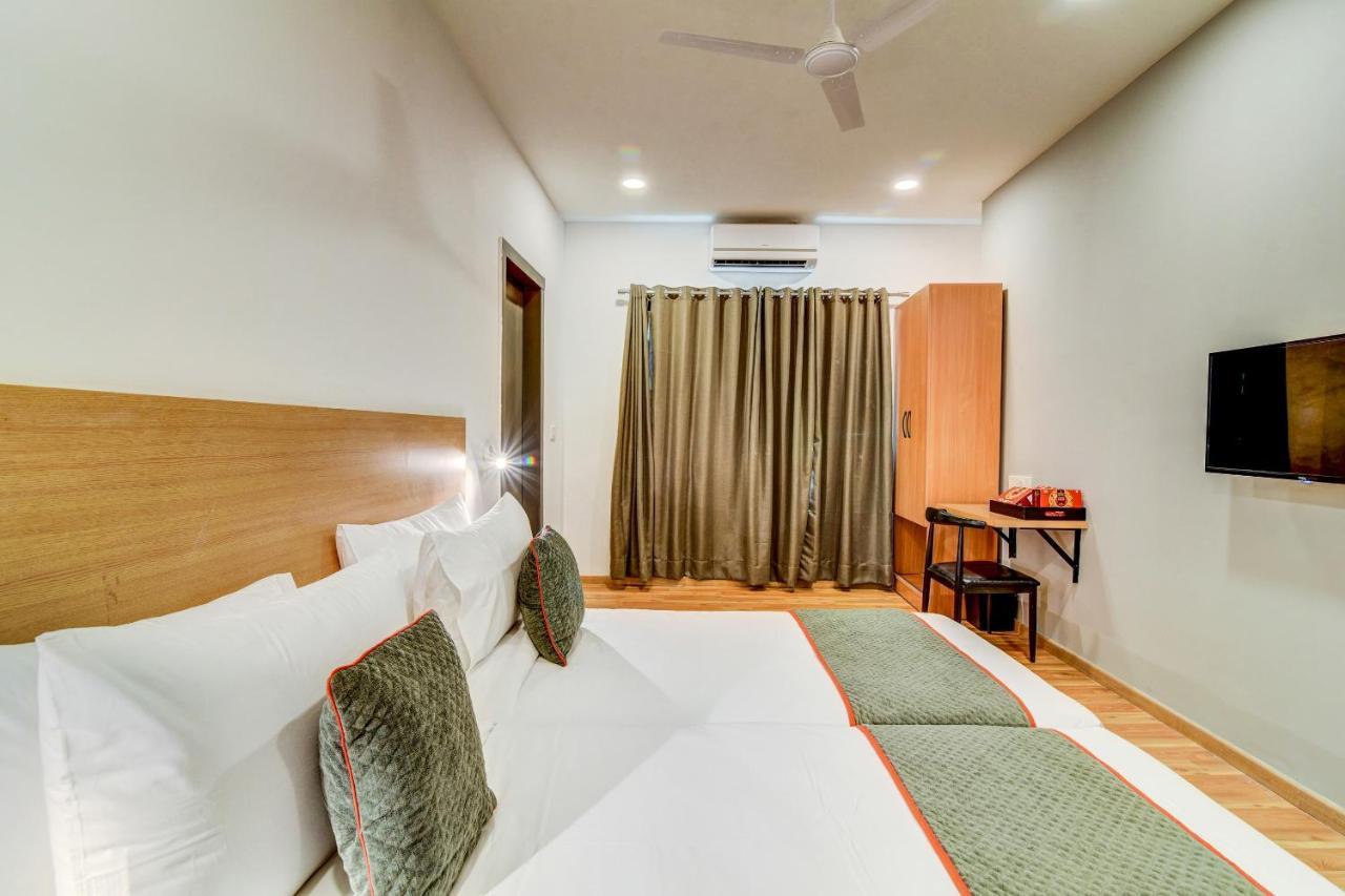 Hotel Oyo Townhouse 104 Koramangala Maharaja Signal Bangalore Esterno foto